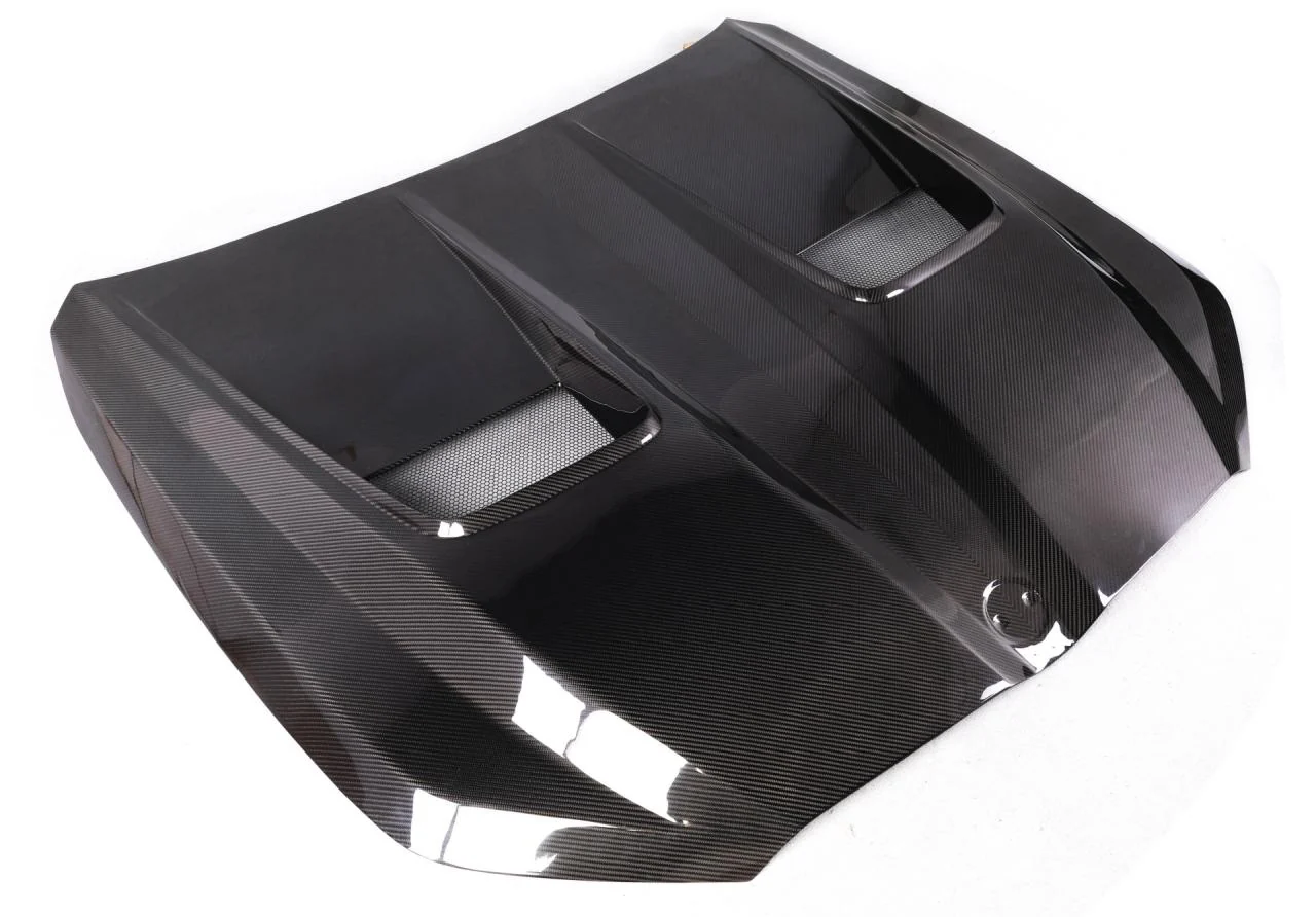 Dry carbon fiber hood for BMW G90 M5