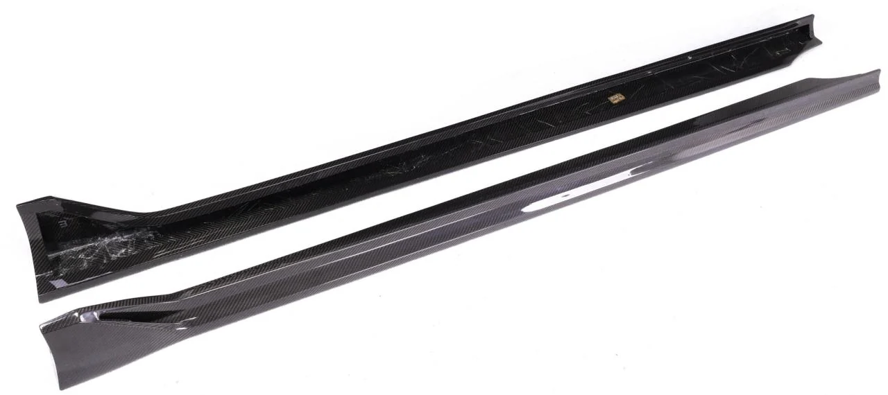 Dry carbon fiber side skirts for BMW G87 M2