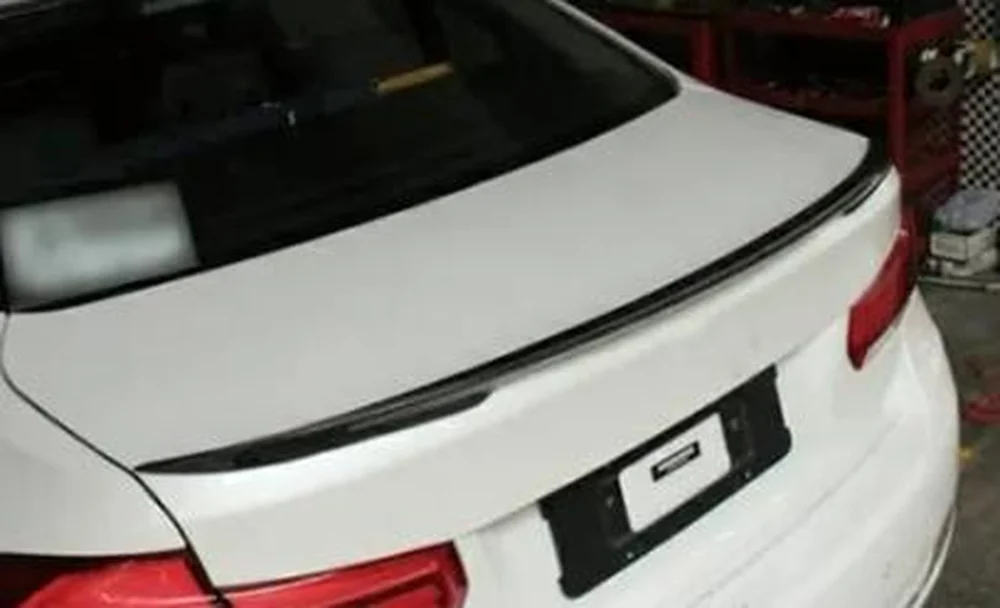 Carbon fiber rear spoiler for BMW F8X M3 and M4